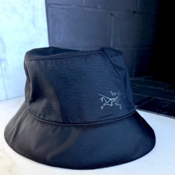 NEW Arc\'teryx Aerios Bucket Hat Black Size S/M
Women Men Water-Resistant main image 10